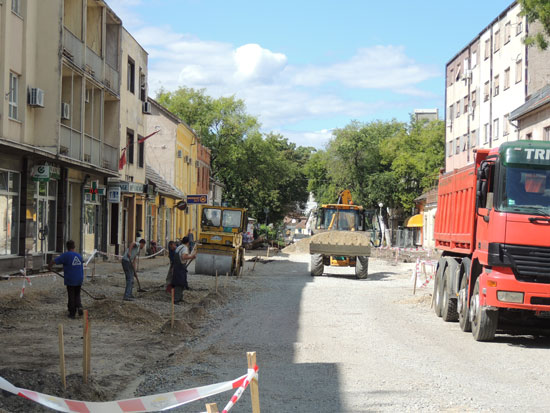 Nakon rekonstrukcije deo ulice J. Gagarina i dalje otvoren za saobraćaj