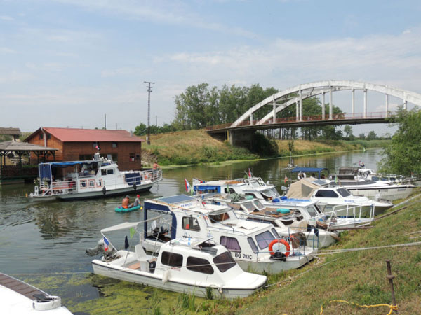 Regata Vode Vojvodine dočekana u Odžacima i Srpskom Miletiću