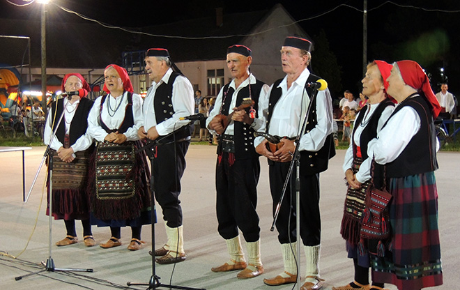 U okviru Ilindanskih svečanosti održan koncert folklornih ansambala