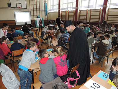 Učenici veronauke pokazali znanje na Božićnom kvizu u Srpskom Miletiću