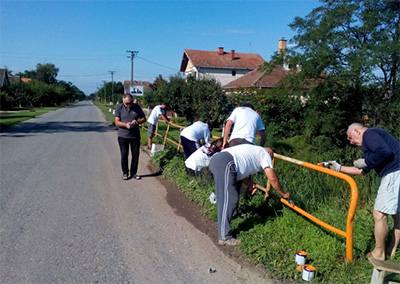 Radna akcija uređenja mosta u Bačkom Gračacu