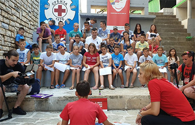 Deca se vraćaju sa letovanja u Baošićima