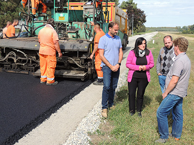 Radi se put na odbrambenom nasipu kod Bogojeva