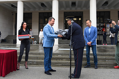 Pokrajinska vlada obezbedila nove uniforme za dobrovoljna vatrogasna društva