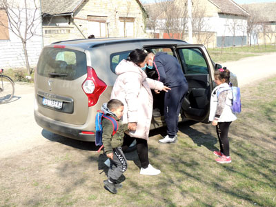 Predškolska ustanova Poletarac dobila automobil za prevoz dece