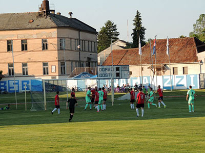 Sudijska trojka iz Novog Sada deli pravdu na meču Tekstilac – Dinamo 1945