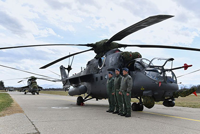 Završi osposobljavanje za rezervne oficire i postani vojni pilot